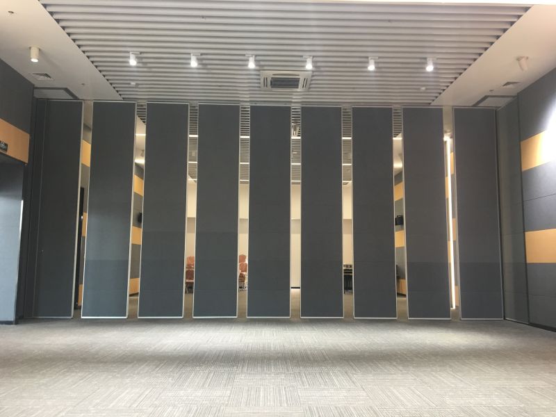 順德光電產(chǎn)業(yè)創(chuàng)意中心會議廳活動隔斷安裝項目